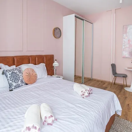 Center De Lux “ Zara “ * Split