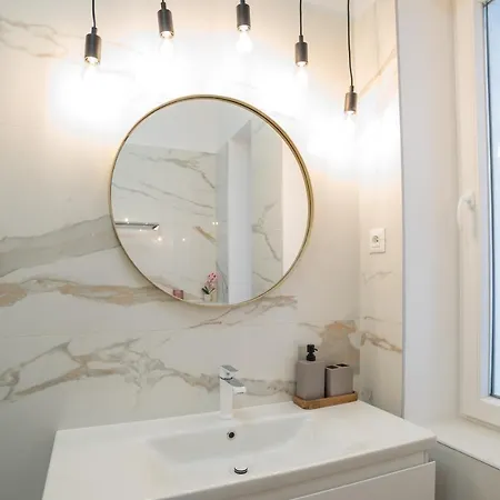 Center De Lux “ Zara “ Appartement Split