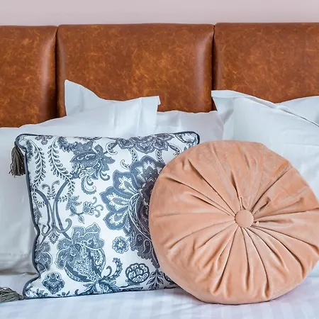 Center De Lux “ Zara “ スプリト