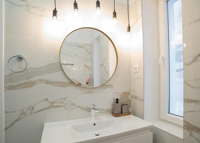 Center De Lux “ Zara “ アパート スプリト