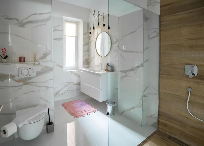 アパート Center De Lux “ Zara “ *