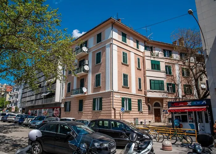 アパート Center De Lux “ Zara “ *